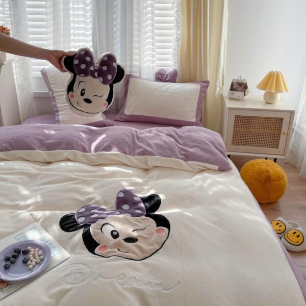 Disney Milk Velvet Four Piece Set Cartoon Minnie Applique Embroidered Quilt Cover Three Piece Set of Student Bedding 3