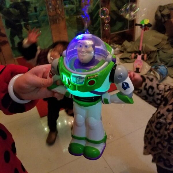 Disney kids Buzz Lightyear Cartoon Bubbles blower Machine Disney cars Outdoor Fun Maker Party Summer Outdoor party Toy 3