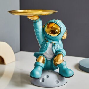 Creative Astronaut with Metal Tray Resin Home Decor Art Decorative Space Man Sculpture Office Desktop Ornaments Decor For Home 1