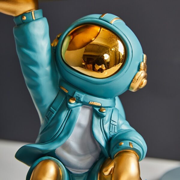 Creative Astronaut with Metal Tray Resin Home Decor Art Decorative Space Man Sculpture Office Desktop Ornaments Decor For Home 4