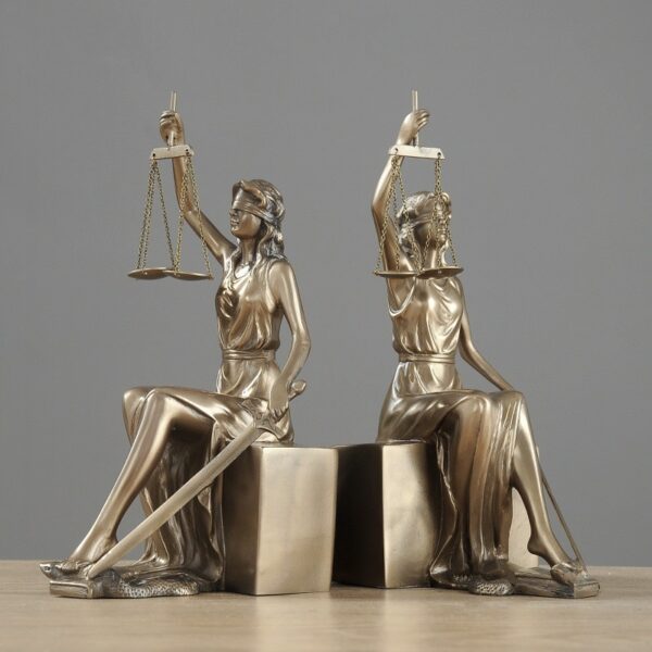 European-style Home Office Decorations Goddess Of Justice Bookends Bookends Lawyer Gifts Character Sculpture Art Ornament 1